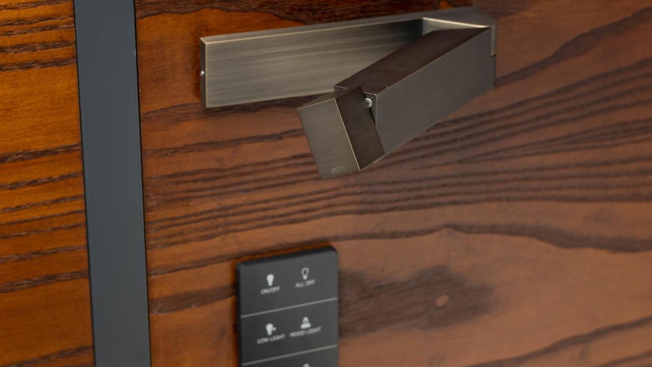 Horizon By Skycity Auckland Exterior foto A smart lock