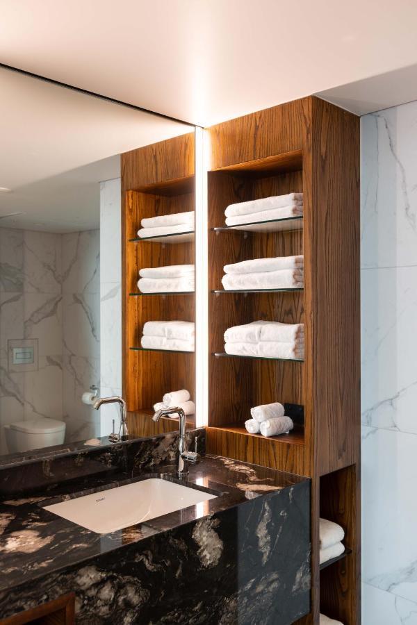 Horizon By Skycity Auckland Exterior foto A bathroom cabinet
